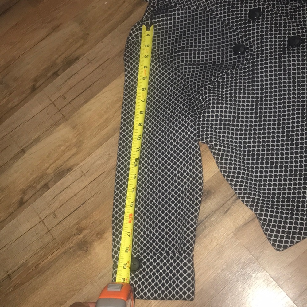 Nice Short Spring Jacket. - image 4